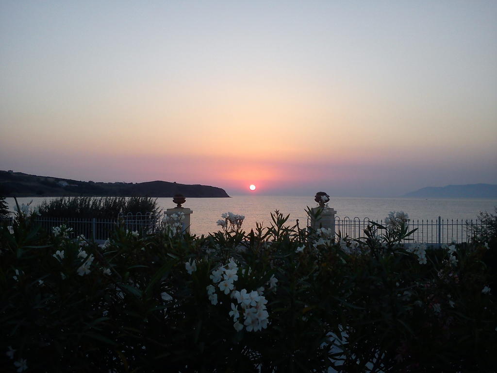 Panselinos Hotel Eftalou Exterior photo
